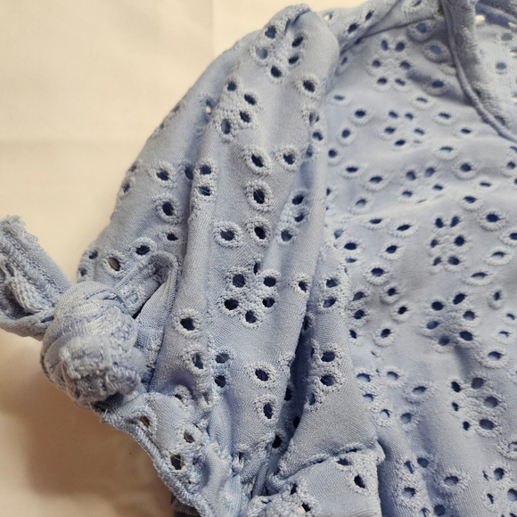 Knit Works Girls Blue Short Sleeve Cropped Floral Cut Out Top Size XL 16 - Picture 3 of 10